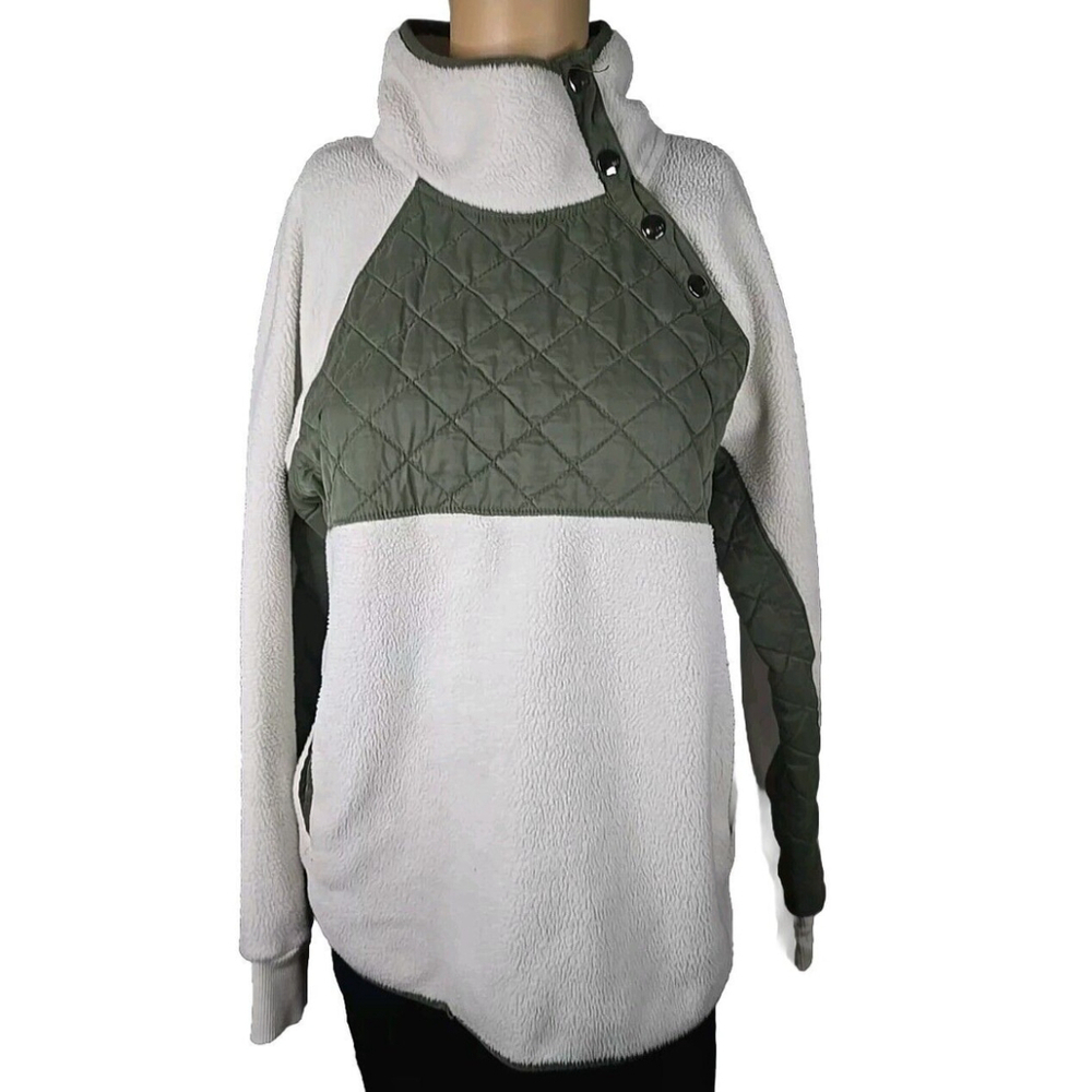 Abercrombie & Fitch Women's Cream Green Assymetrical Snap Fleece Size Small - Picture 2 of 8